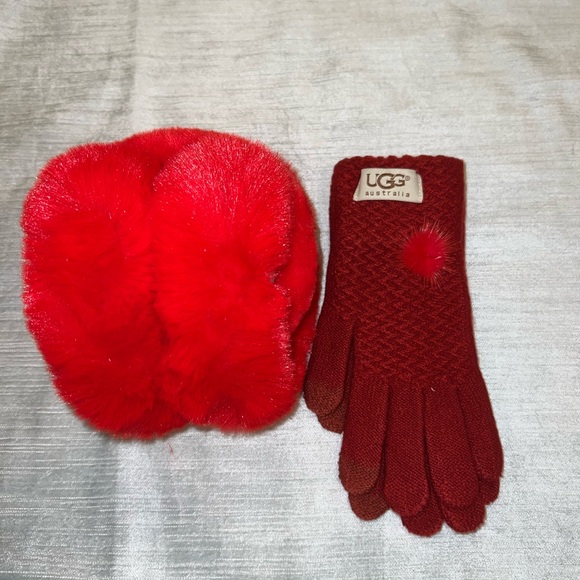 UGG Women's Vibrant Red Earmuffs and Gloves Set - Picture 3 of 3
